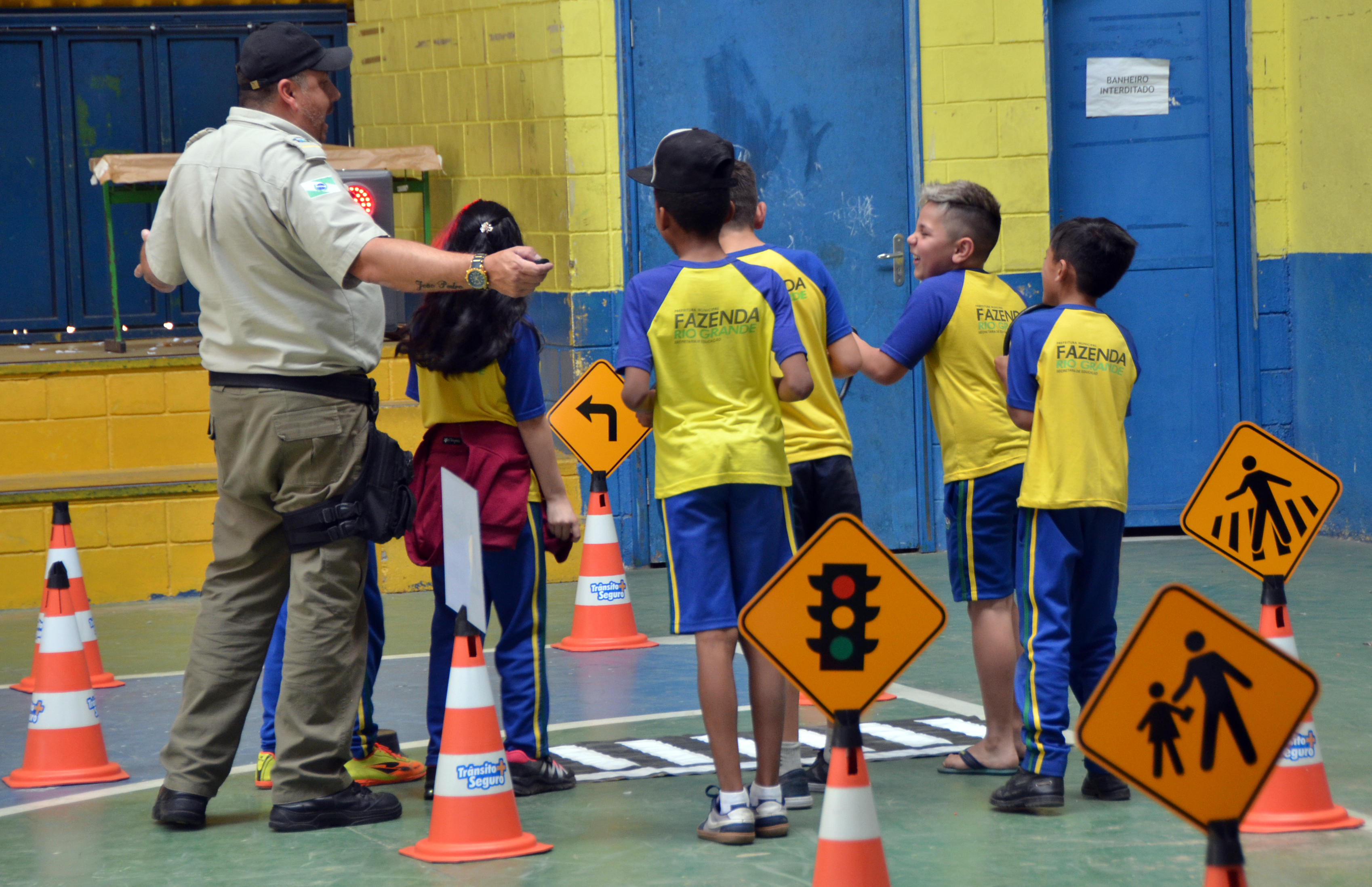 Prefeitura leva Educação no Trânsito para crianças da rede municipal Prefeitura leva Educação no Trânsito para crianças da rede municipal
