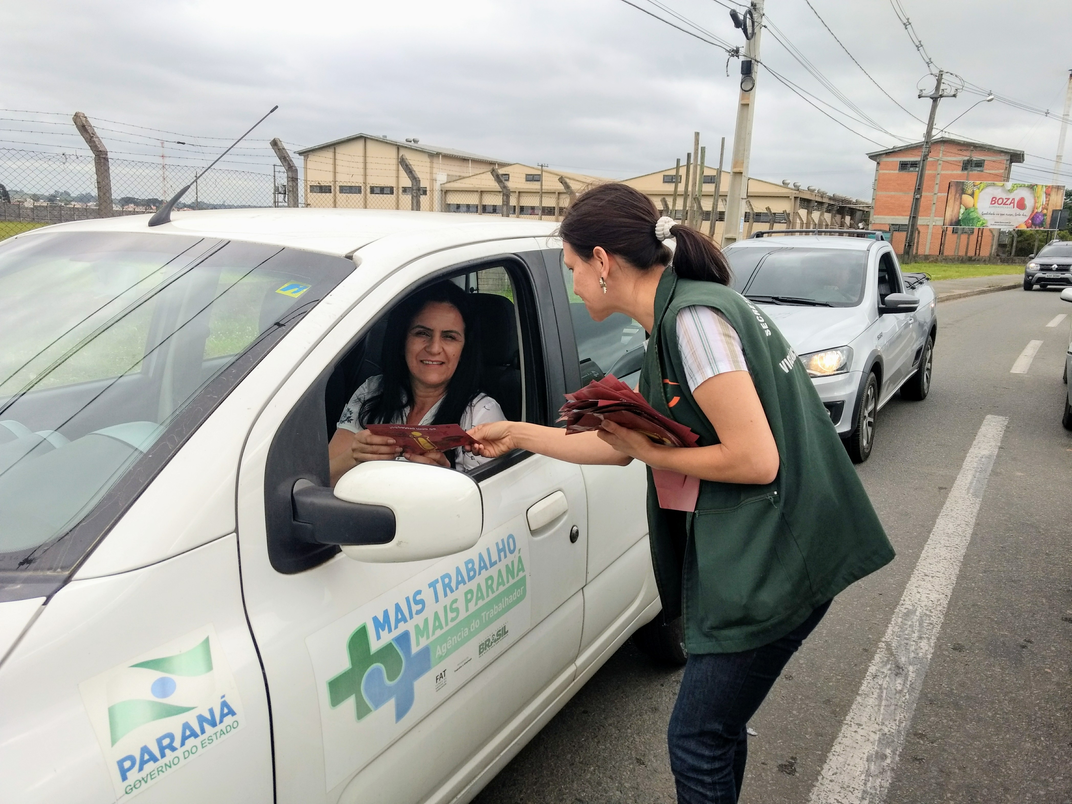 Blitz educativa dá início às atividades de prevenção à AIDS em Fazenda Rio Grande Blitz educativa dá início às atividades de prevenção à AIDS em Fazenda Rio Grande