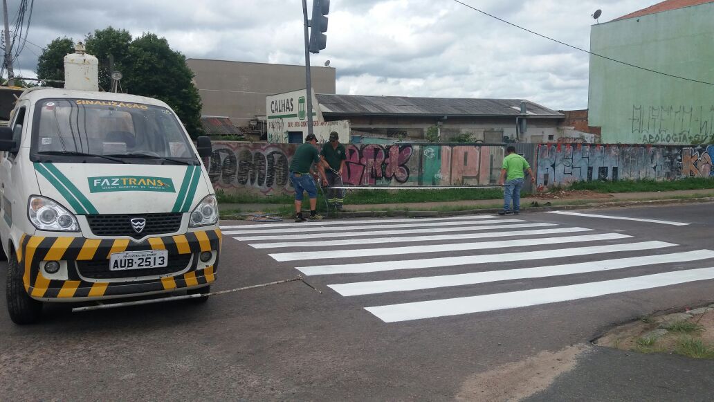 Faztrans faz pinturas e reforça sinalizações no município Faztrans faz pinturas e reforça sinalizações no município