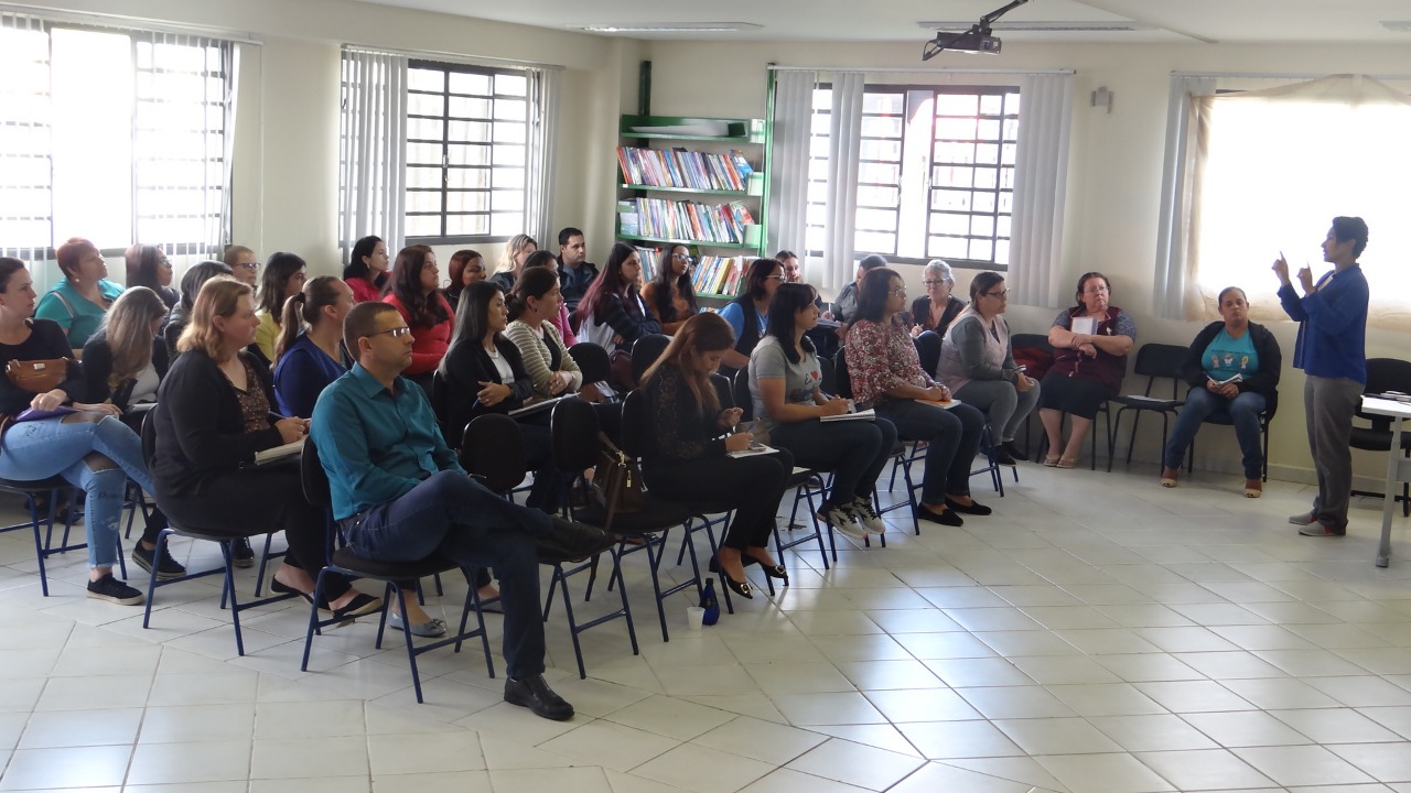 Educação faz reunião técnica com diretores e representantes Educação faz reunião técnica com diretores e representantes
