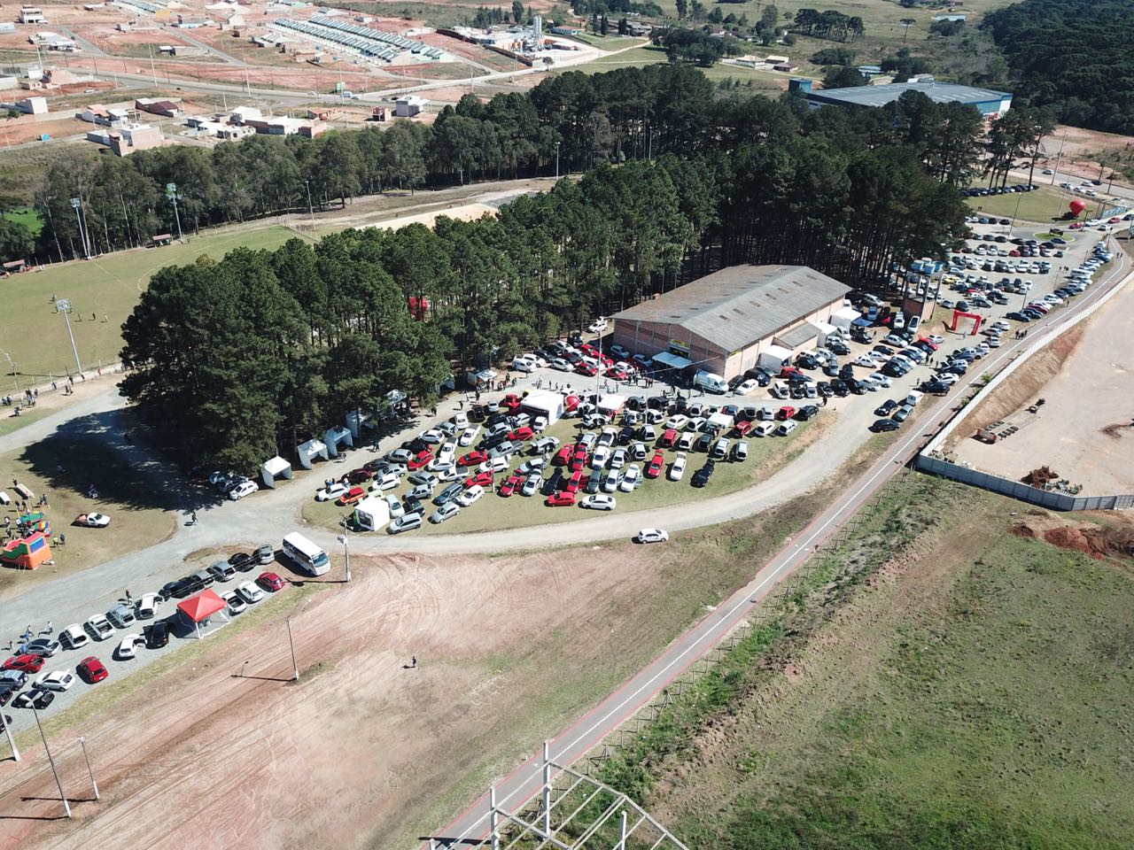 Área de lazer em Fazenda Rio Grande é referência na região Área de lazer em Fazenda Rio Grande é referência na região